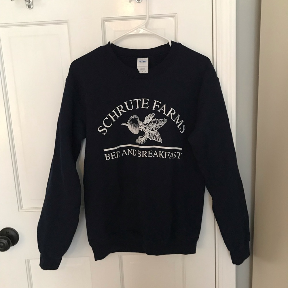 Schrute Farms Bed and Breakfast Pullover